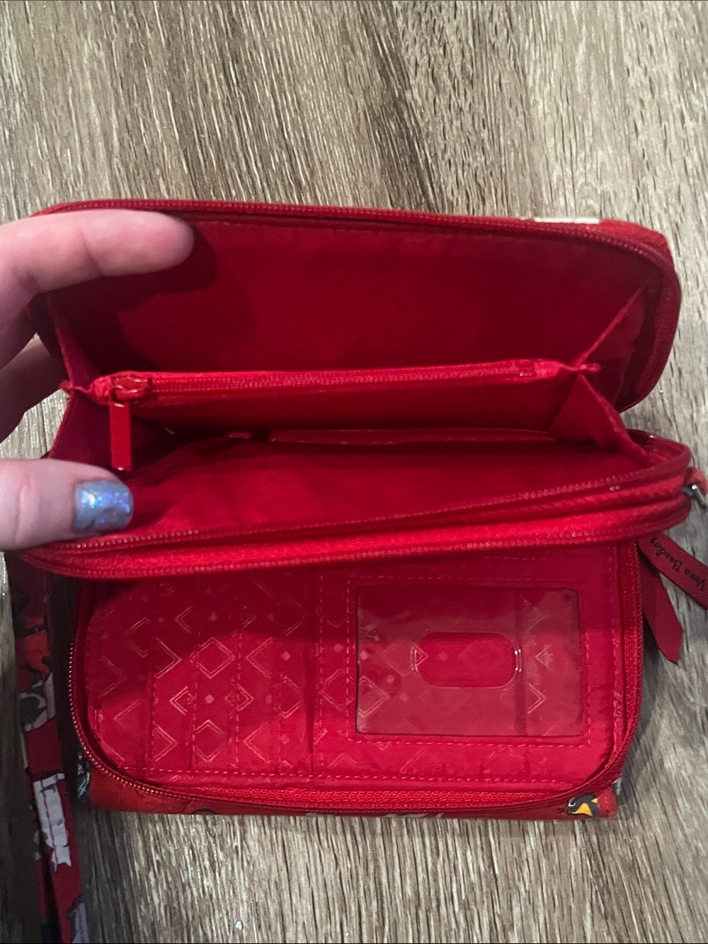 Vera Bradley Red Quilted “Holiday Cat”Pattern Wristlet Wallet - Picture 9 of 15